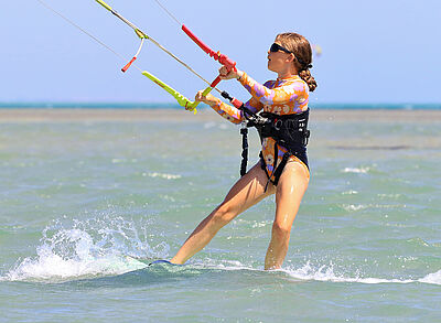 Kitesurf Kurse für kinder am KBC El Gouna