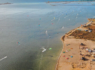 Wingfoil rental in Sicily at the Lo Stagnone lagoon in Italy