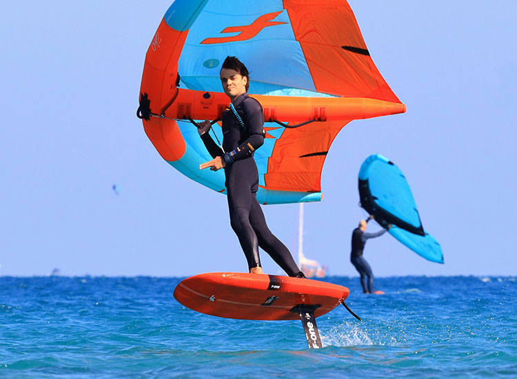 Coaching Privato Scuola Wingfoil El Gouna - KBC Kitesurf Center Mar Rosso