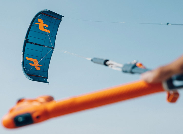 F-ONE Kites en Boards