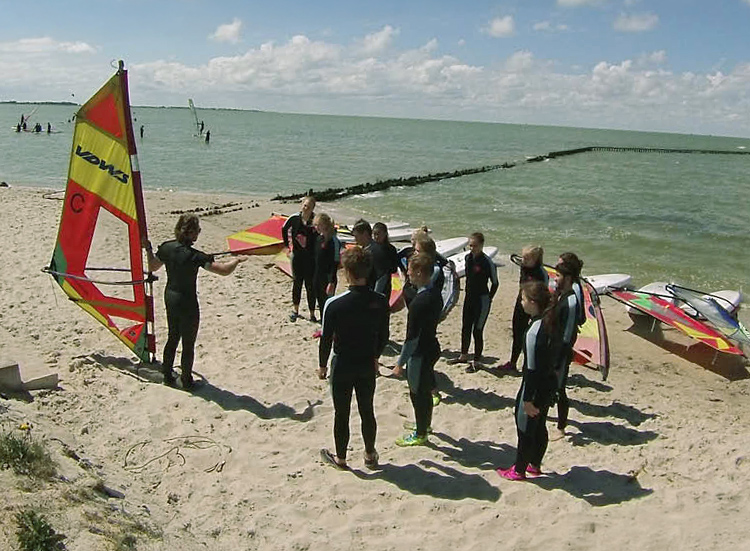 Corso windsurf principianti Ijsselmeer - KBC Kitesurf Center Hindeloopen Olanda