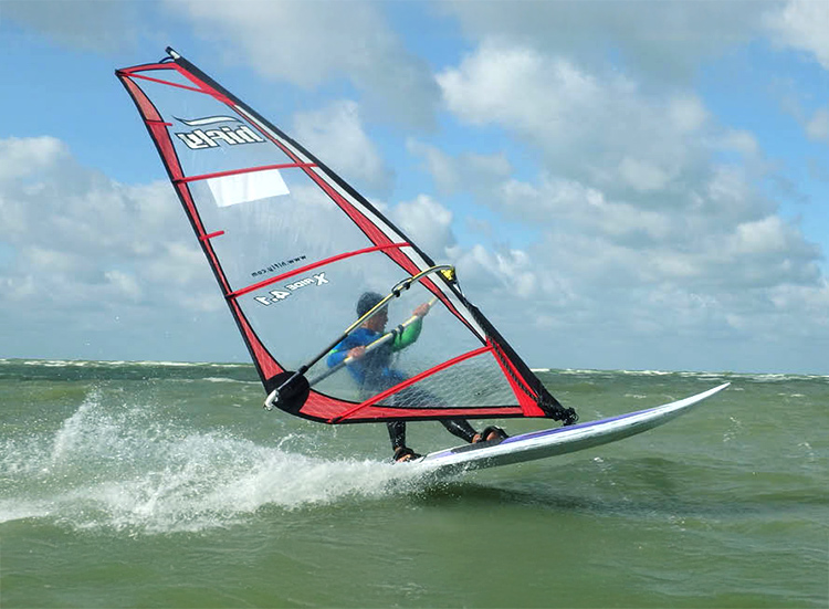 Corso windsurf avanzato sull'Ijsselmeer - KBC Hindeloopen Olanda