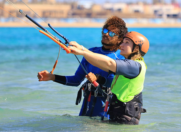 Corso di kitesurf principianti al KBC Ras Soma al Steigenberger